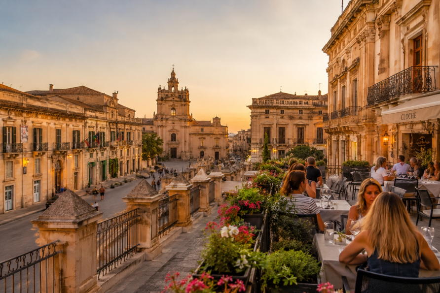 Luxury Sicily Villas, Award-Winning Restaurants & Beautiful Beaches: The Ultimate Sicilian Experience
